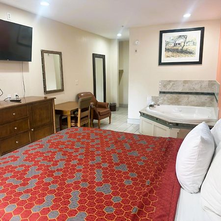 Pecan Valley Inn & Suites San Antonio Luaran gambar